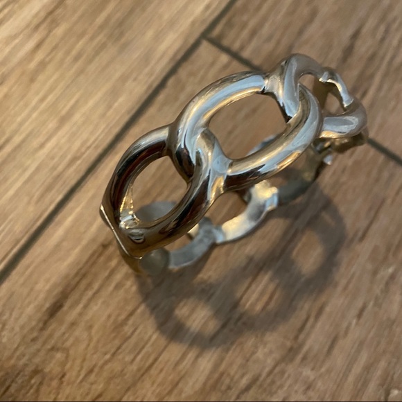 Francesca's Collections Jewelry - Francesca’s Collections Silver Tone Chain Link Bangle Bracelet